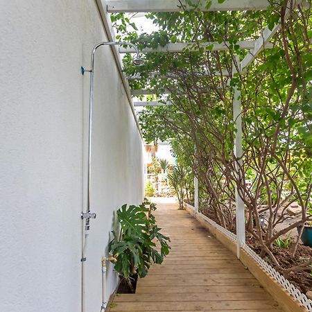 Maho Beach House - Petite Studio - Beach Access Exterior foto
