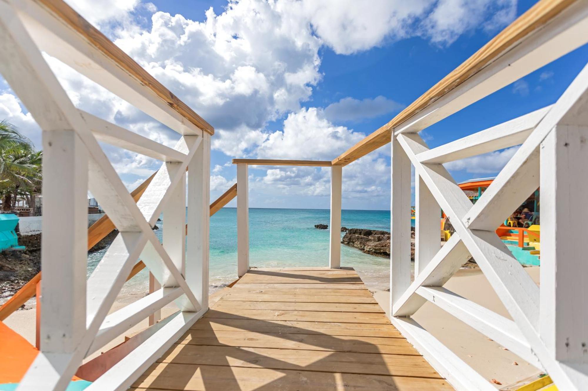 Maho Beach House - Petite Studio - Beach Access Exterior foto